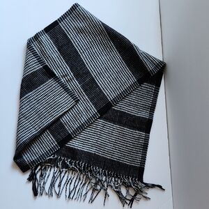 Classic Black and White Cashmere Houndstooth Men's Scarf